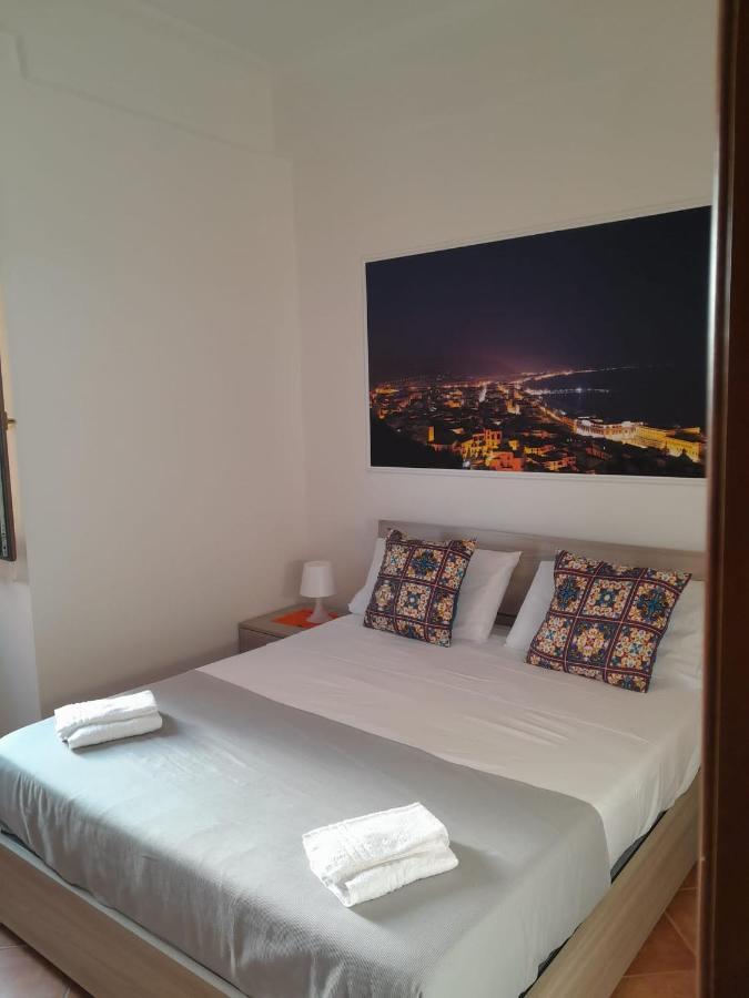 Apartamento Sissi House Salerno Exterior foto