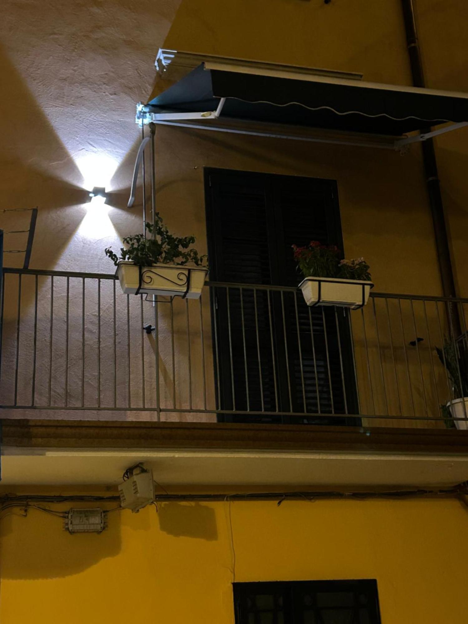 Apartamento Sissi House Salerno Exterior foto